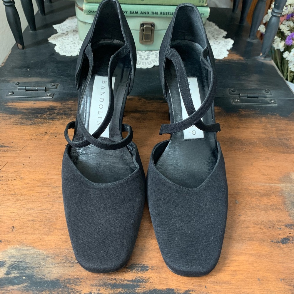 Bandolino heels black